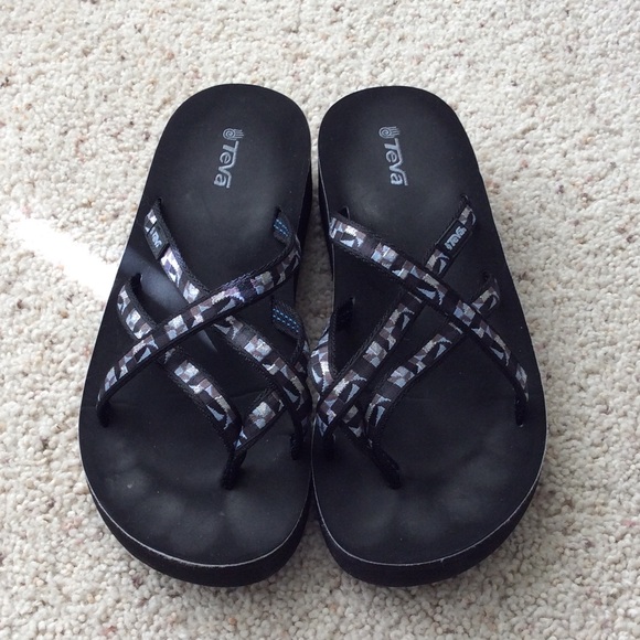 teva sandals sizing